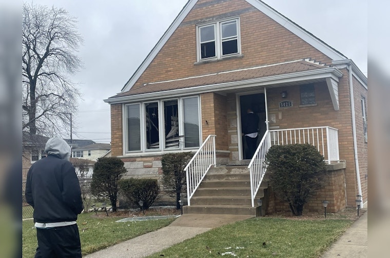 Garfield Ridge Community Mourns as Elderly Woman Perishes in Chicago House Fire
