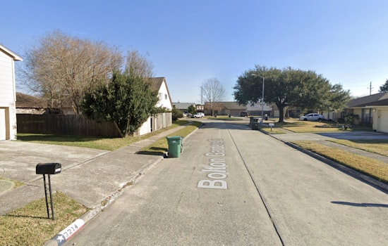 Harris County Teen Hospitalized, Suspect Apprehended After Stabbing Incident in Bolton Gardens