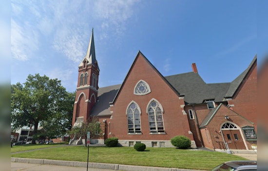 Historic First Congregational Church Collapses in New London, One Escapes Unharmed