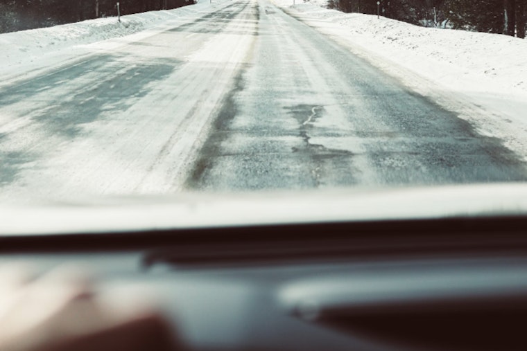 Houston and Northeastern Cities Wrestle with Vehicle Corrosion Amid Winter Salting Strategies