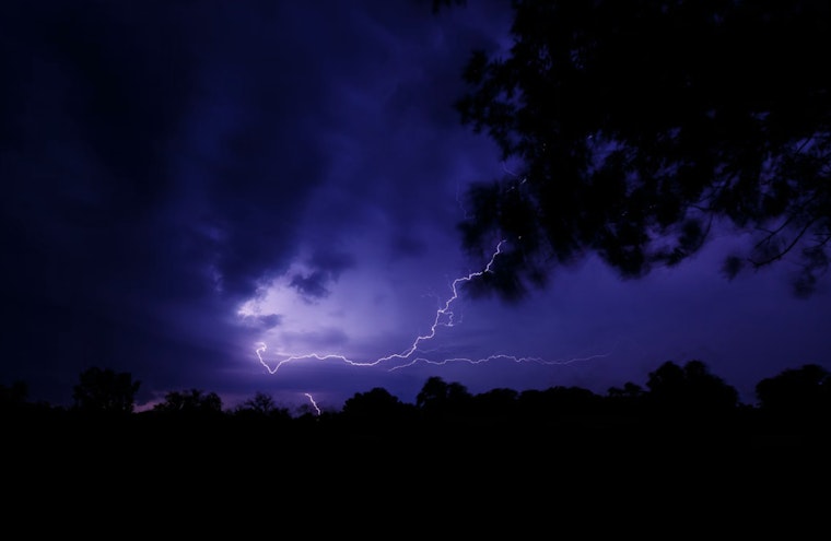 Houston Commuters Navigate Stormy Morning as Forecasters Warn of Potential Severe Weather Ahead
