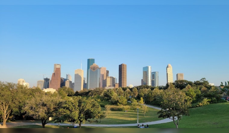 Houston Enjoys Sunny Weekend Respite Ahead of Championship Game, Braces for Monday Storms