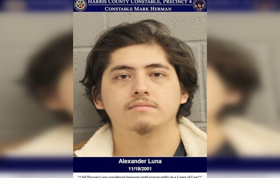 Houston Homeowner Holds Intruder at Gunpoint After Unlawful Entry