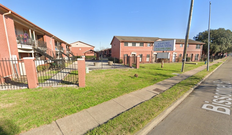 Houston Man Charged With Aggravated Assault After Firefighters Forced to Jump From Balcony