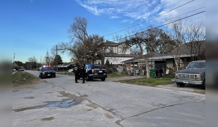 Houston Man Fatally Stabbed in North Houston, Suspect Detained by Police