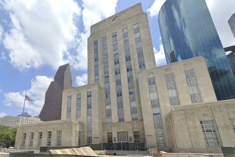 Houston Mayor Whitmire Intervenes in Unauthorized Meeting, Asserts Control Over Housing Program
