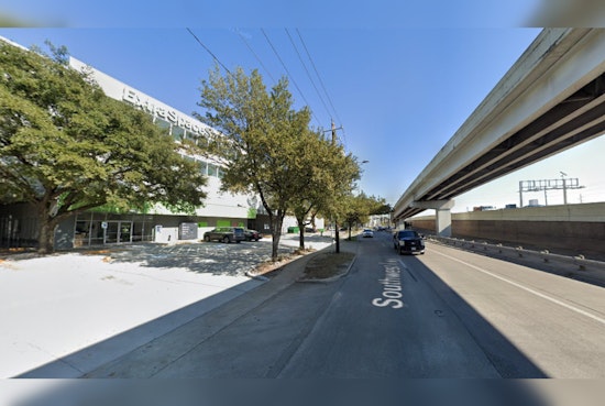 Houston Motorcyclist Killed in Late-Night Collision on Southwest Freeway