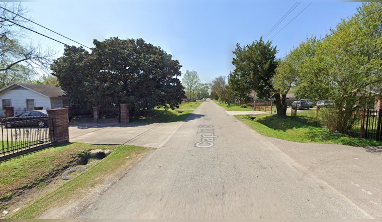Houston Police Hunt for Two Suspects After Gunfire Erupts During Attempted Home Invasion
