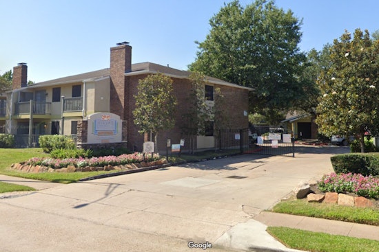 Houston Police Investigate Shooting Death of Man at Elmside Drive Apartment Complex