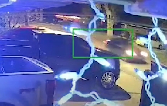 Houston Police Release Sketch, Video of Suspect's Vehicle in Shooting on Thrush Drive