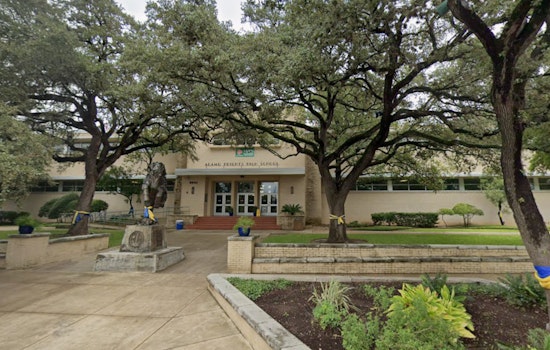 In San Antonio Suburb, Alamo Heights Weighs School Demolition and Historic Home's Fate