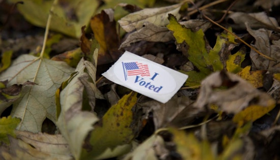 Iowa Heats Up the 2024 Race, Trump's Tightrope and Dems' Duel for Delegates!