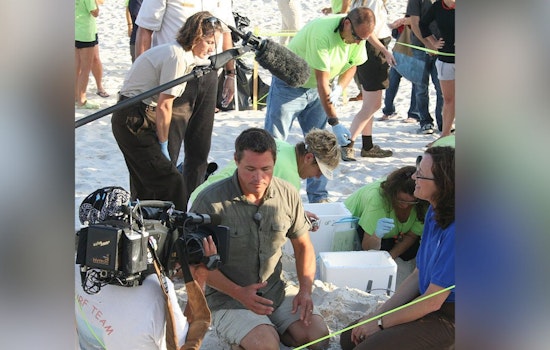 Jeff Corwin Champions Florida Conservation with ABC's "Wildlife Nation: Expedition Florida"