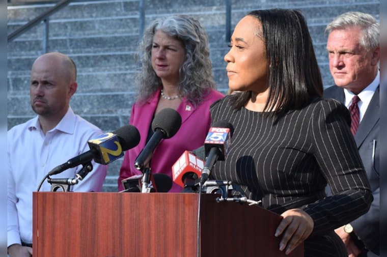 Jet-Setting Justice, Fulton DA Fani Willis Accused of Vacation Fling with Special Prosecutor Amid Trump Case