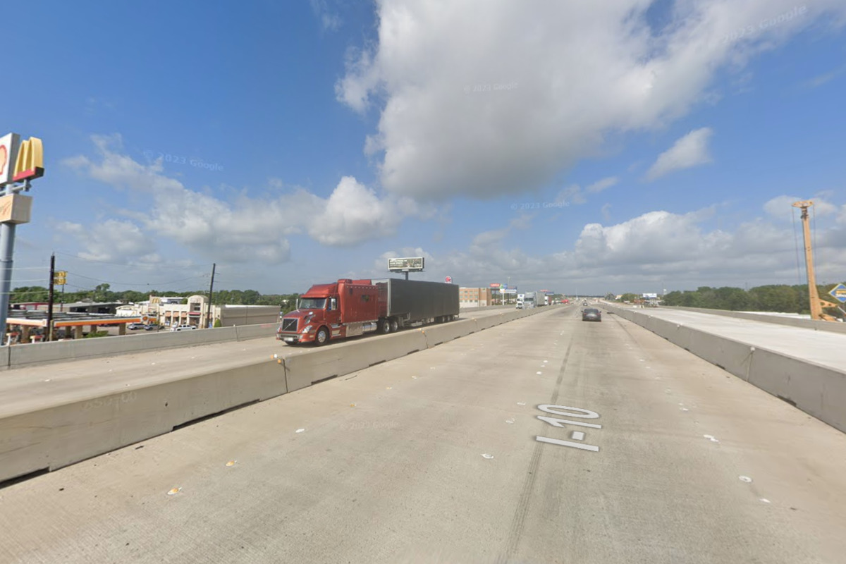 Katy Freeway In Brookshire Shut Down After 18 Wheeler Hazmat Incident 9248