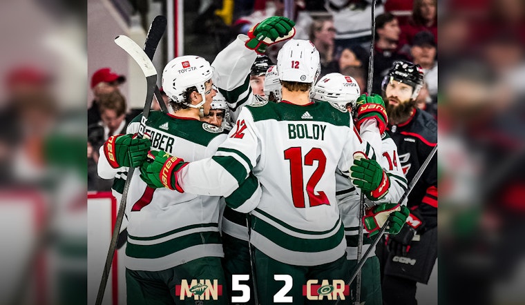 Carolina hurricanes top playoff hat