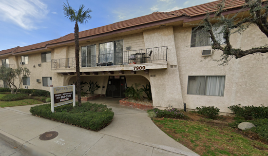 Los Angeles Firefighters Extinguish Canoga Park Apartment Fire on New Year's Eve