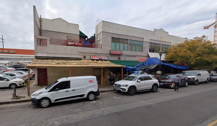 Los Angeles Firefighters Extinguish Chinatown Blaze, Man Treated for Smoke Inhalation