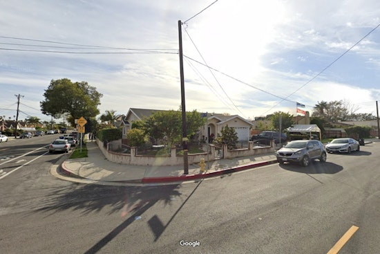 Los Angeles Firefighters Extinguish Wilmington House Fire in 16 Minutes, Saving 1927 Home