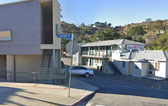 Los Angeles Firefighters Quickly Douse Blaze at Tujunga Motel, One Hospitalized