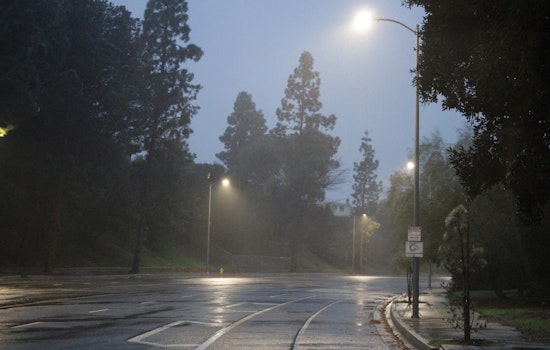 Los Angeles Hit by Showers and High Winds, Flood Advisory Issued Ahead of Clearing Skies