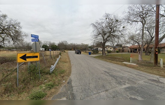 Man Critically Injured in Shooting After Collision on San Antonio's East Side, Gunman Sought
