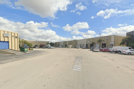 Man Critically Wounded in Knife and Bat Assault by Masked Attackers in Medley