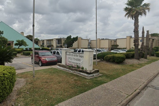Man Perishes in Houston Apartment Fire Amid Freezing Citywide Temperatures
