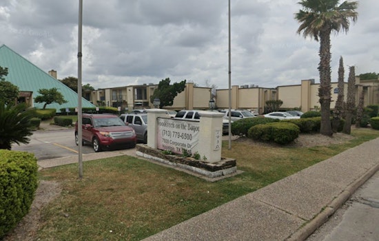 Man Perishes in Houston Apartment Fire Amid Freezing Citywide Temperatures