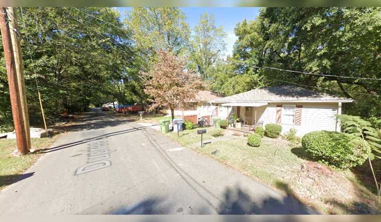 Man Wounded in Late-Night Drive-By Shooting in Atlanta, Suspects Sought by Police
