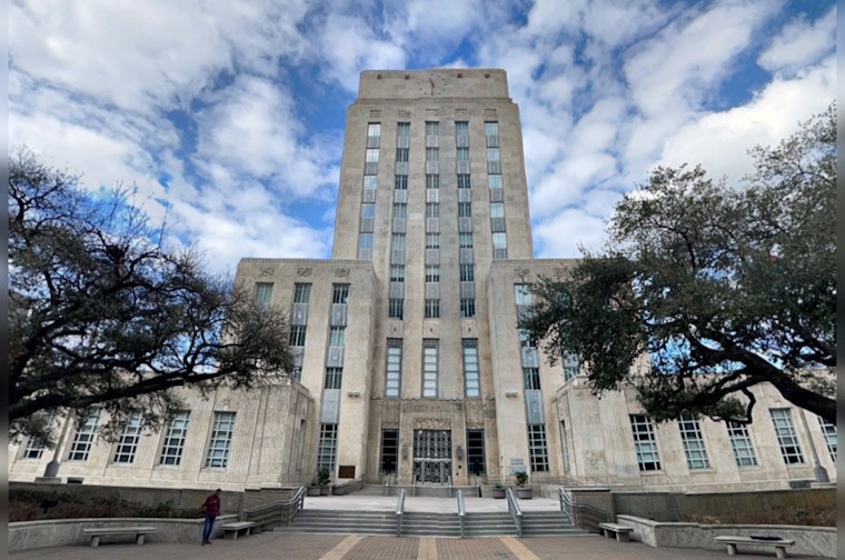 Mayor John Whitmire Takes the Helm in Houston, Emphasizes Public Safety and Infrastructure Renewal