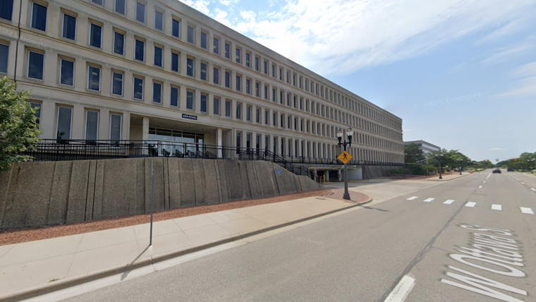 MDOT Accelerates Towards Future Road Funding Solutions with Survey, Offers Incentives to Michigan Participants