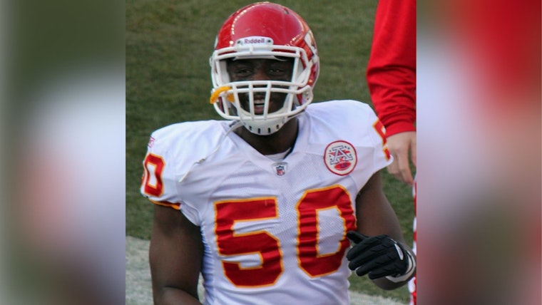 Miami Dolphins Reinforce Defense with Veteran Pass Rushers Justin Houston and Bruce Irvin for Playoff Showdown Against Chiefs