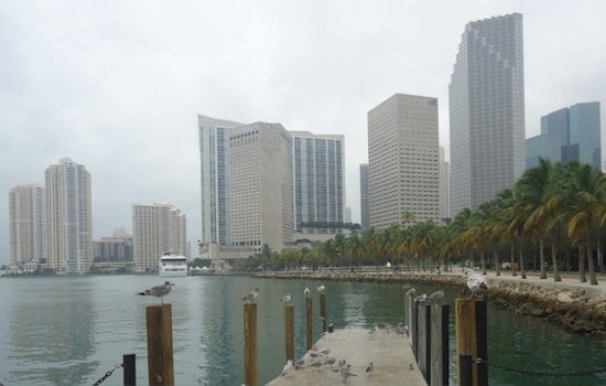 Miami Experiences Warmer Weather with Slight Chance of Rain, Weekend Cool Down Expected