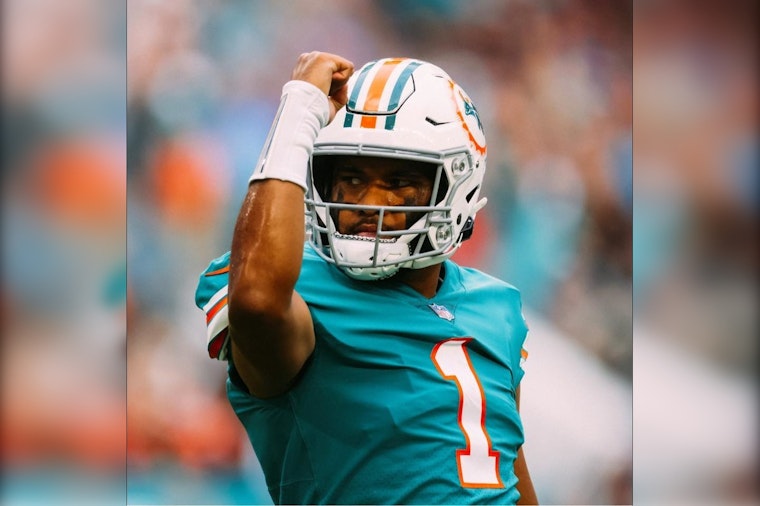 Miami's Tua Tagovailoa Braces for Chilly Playoff Debut Against Chiefs Without the Warmth of Gloves