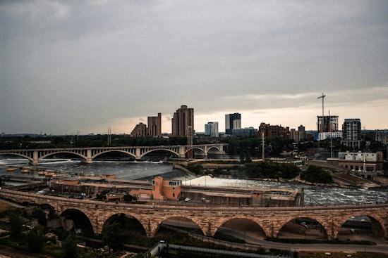 Minneapolis Weather: Drizzle Ends, Chilly Temps Continue as Residents Await Midweek Sun