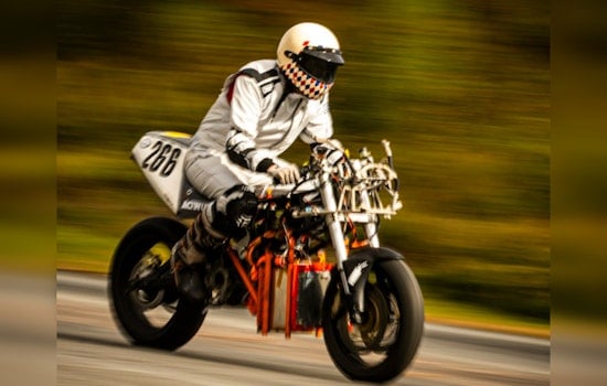 MIT Electric Vehicle Team Charges Ahead with Pioneering Hydrogen-Powered Motorcycle