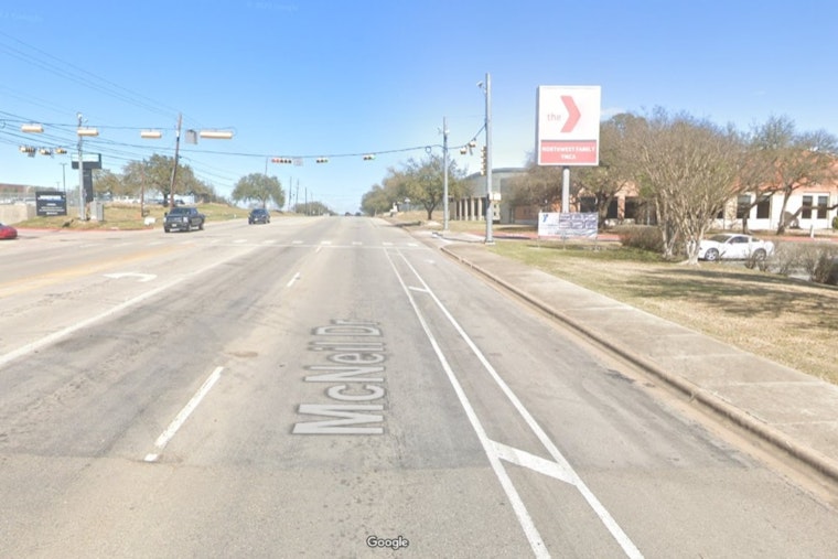 Motorcyclist Critically Injured in Late-Night Traffic Collision in Northwest Austin