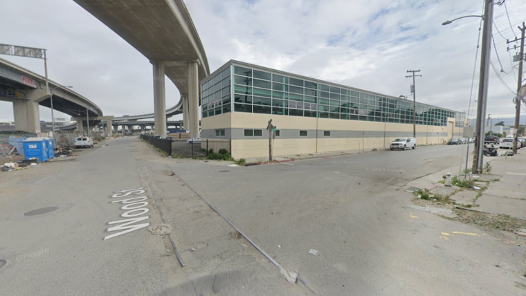 Oakland Firefighters Quickly Contain Debris Fire Near 880/580 Freeway Interchange