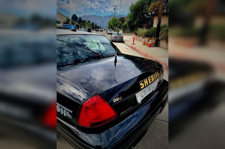 Off-Duty Sheriff's Captain in La Crescenta Alertly Thwarts Grand Theft, Guiding Deputies to Suspect's Arrest