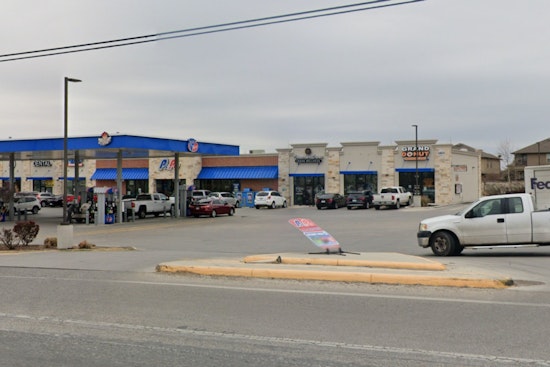 Officer Fires Weapon During Confrontation With Armed Suspects at Cibolo Gas Station
