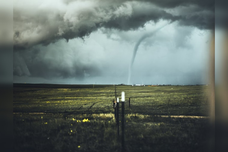 Onalaska, Texas on Edge as Tornado Warning Revives Memories of 2020 Tragedy Near Houston