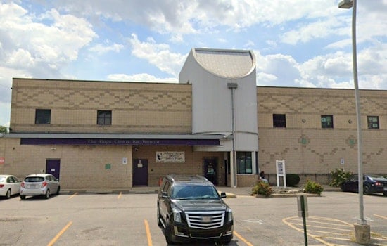 Out-of-State Patients Flock to Illinois' Clinics Post-Roe Reversal