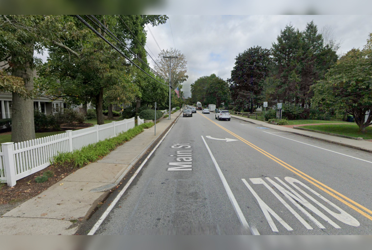 Over 500 Stoneham Residents Experience Blackout After Rig Collides