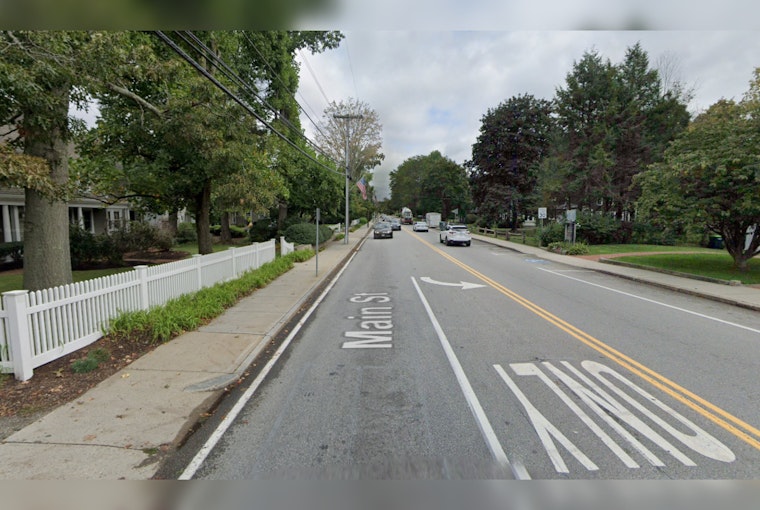 Over 500 Stoneham Residents Experience Blackout After Rig Collides with Utility Pole on Main Street