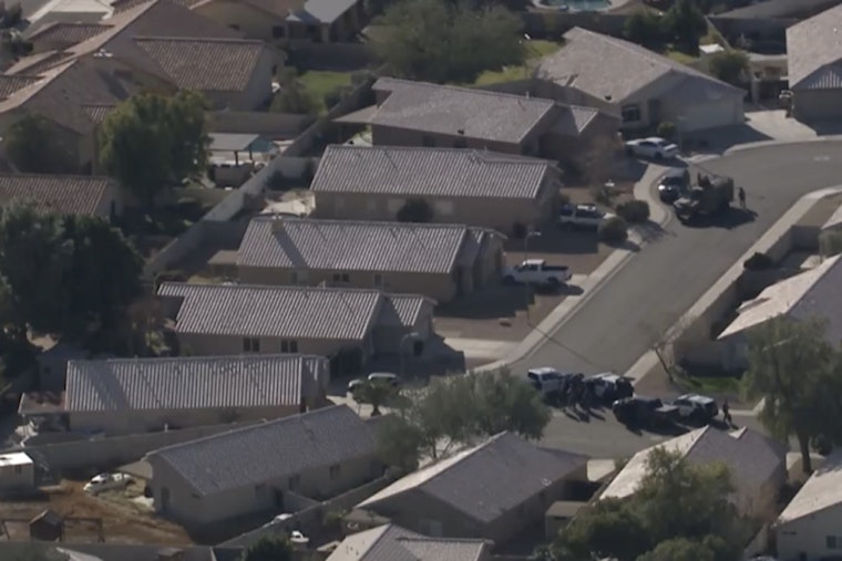 Peoria Man Allegedly Points Gun at Police, Sparks Evacuation Near 75th and Thunderbird