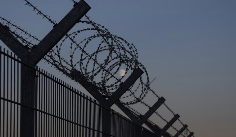 Phoenix Prepares for Asylum-Seeker Influx as Lukeville Border Reopens, Churches and Airport on Alert
