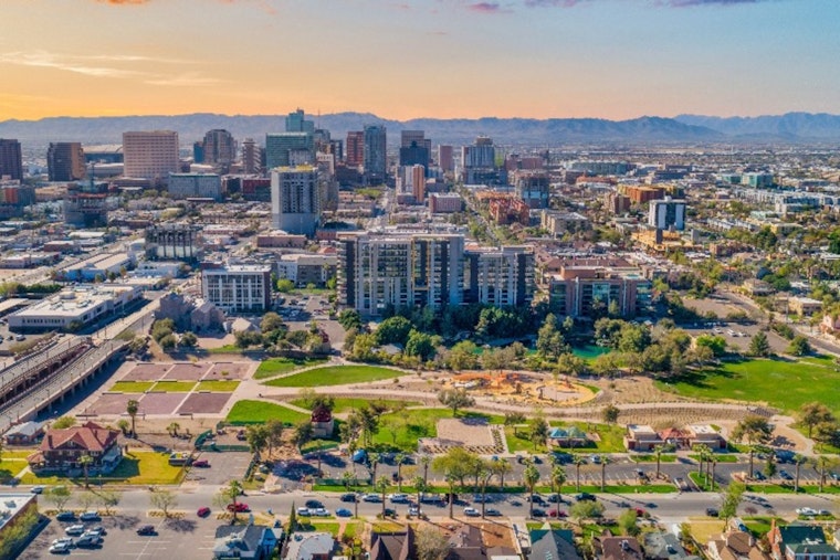 Phoenix Tops U.S. Cities in Manufacturing Growth, Showcases Economic Vitality Amid Rising Housing Market