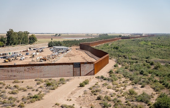 Political Tensions Escalate as Trump Criticizes Nikki Haley Over Border Wall, Texas Gov. Abbott Defies Supreme Court Ruling