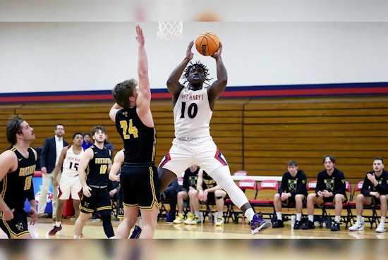 Raheem Anthony's 17 Points Propel St. Thomas-Minnesota to Victory Over Kansas City, 77-56